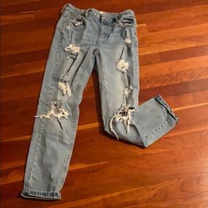 🔅traded🔅 mom ripped jeans